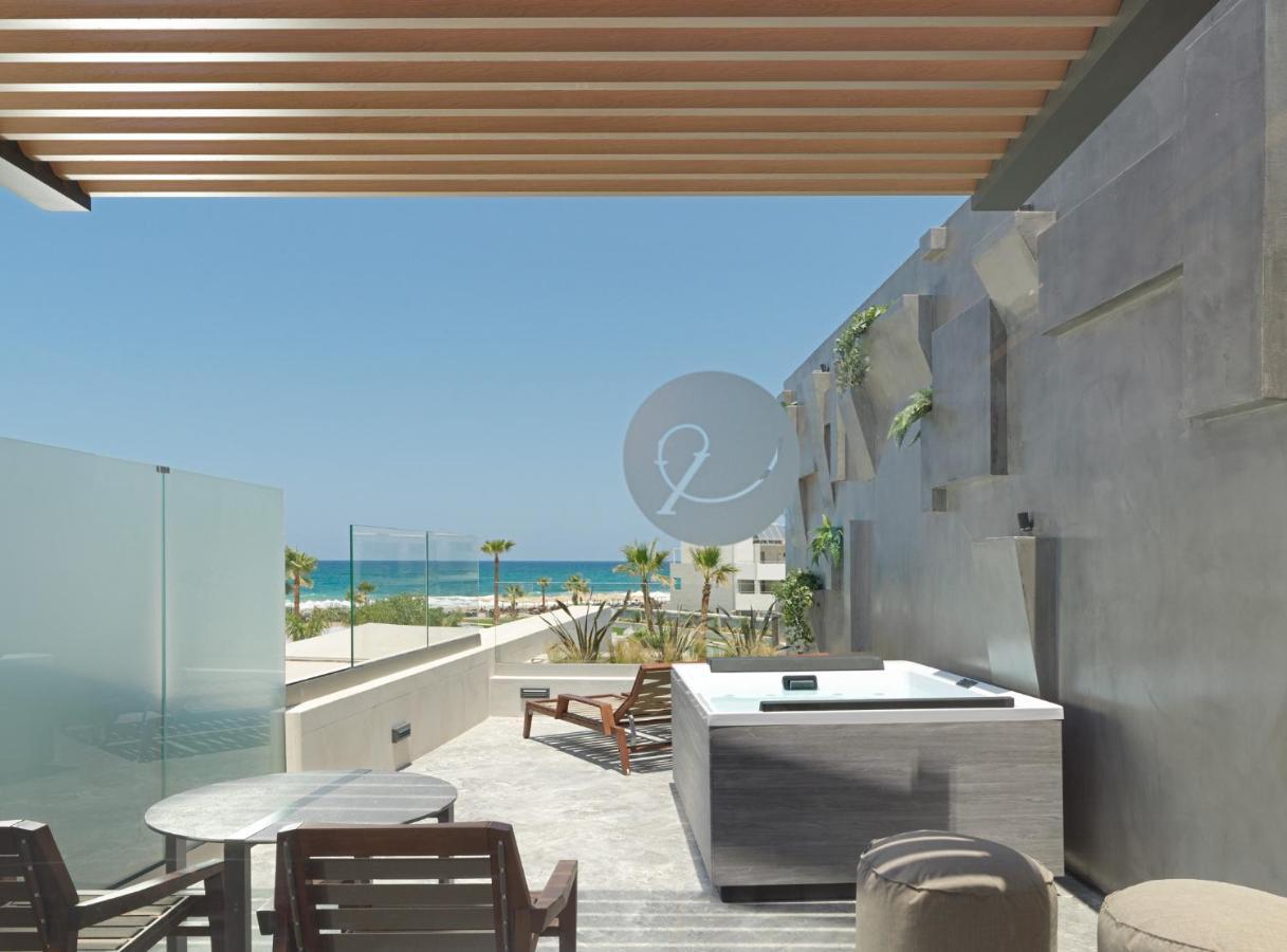 Nautilux Rethymno By Mage Hotels Екстериор снимка A rooftop terrace at a hotel in Greece
